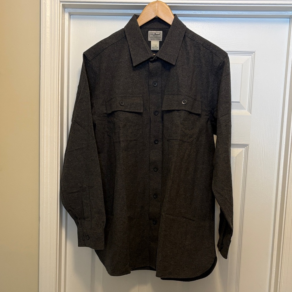 L.L. Bean Men's Chamois Shirt Slightly Fitted